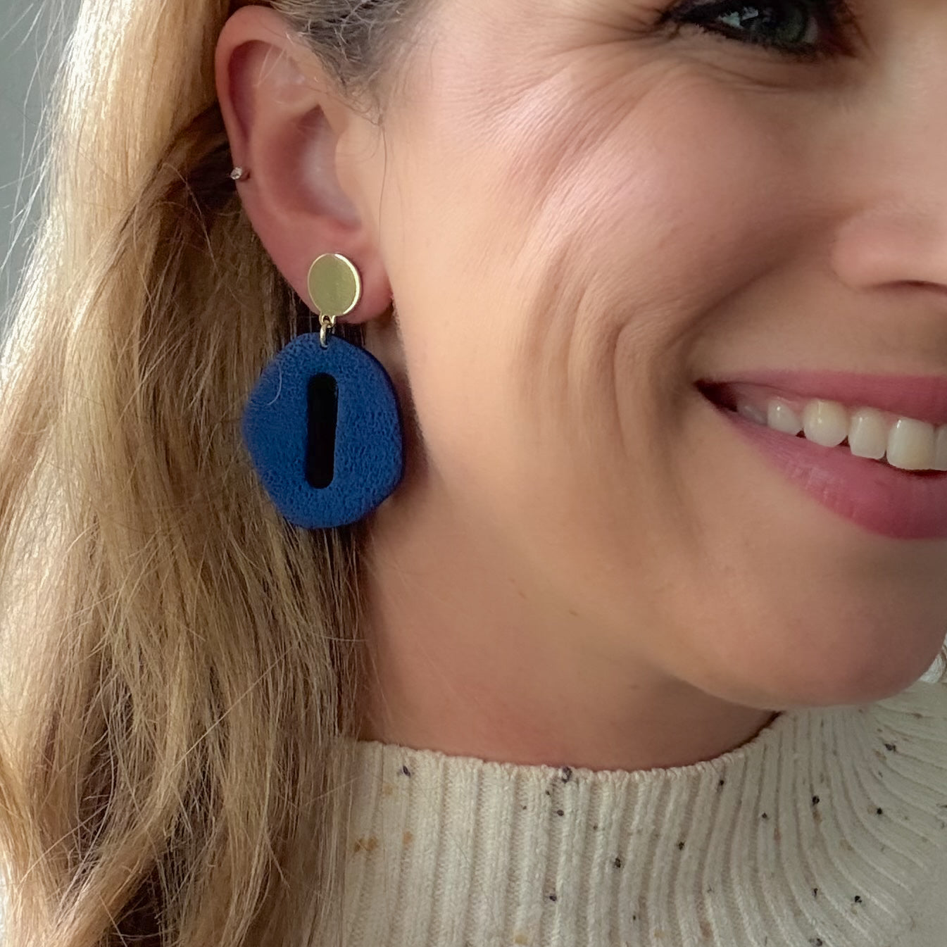 Therese Earrings in Textured Navy