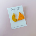 Load image into Gallery viewer, Perfect Pairs Foodie Earrings -- Mac-n-Cheese
