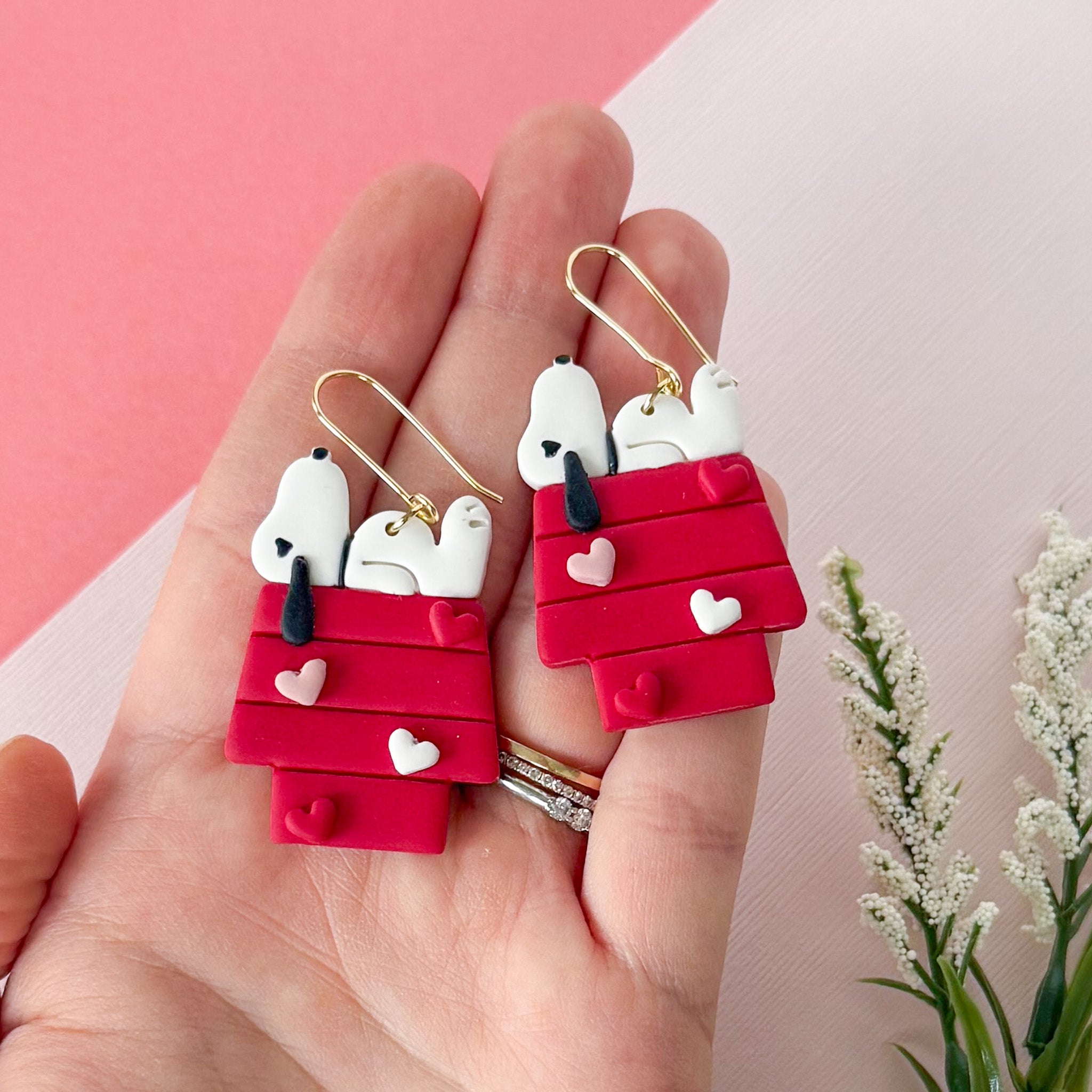 Snoopy in Love Dangles