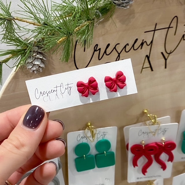 Bow Studs in Red