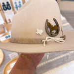 Load image into Gallery viewer, *HAT PIN/BROOCH* -- Texas Style in Speckled Birch
