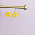 Load image into Gallery viewer, Flower Hoop Earrings
