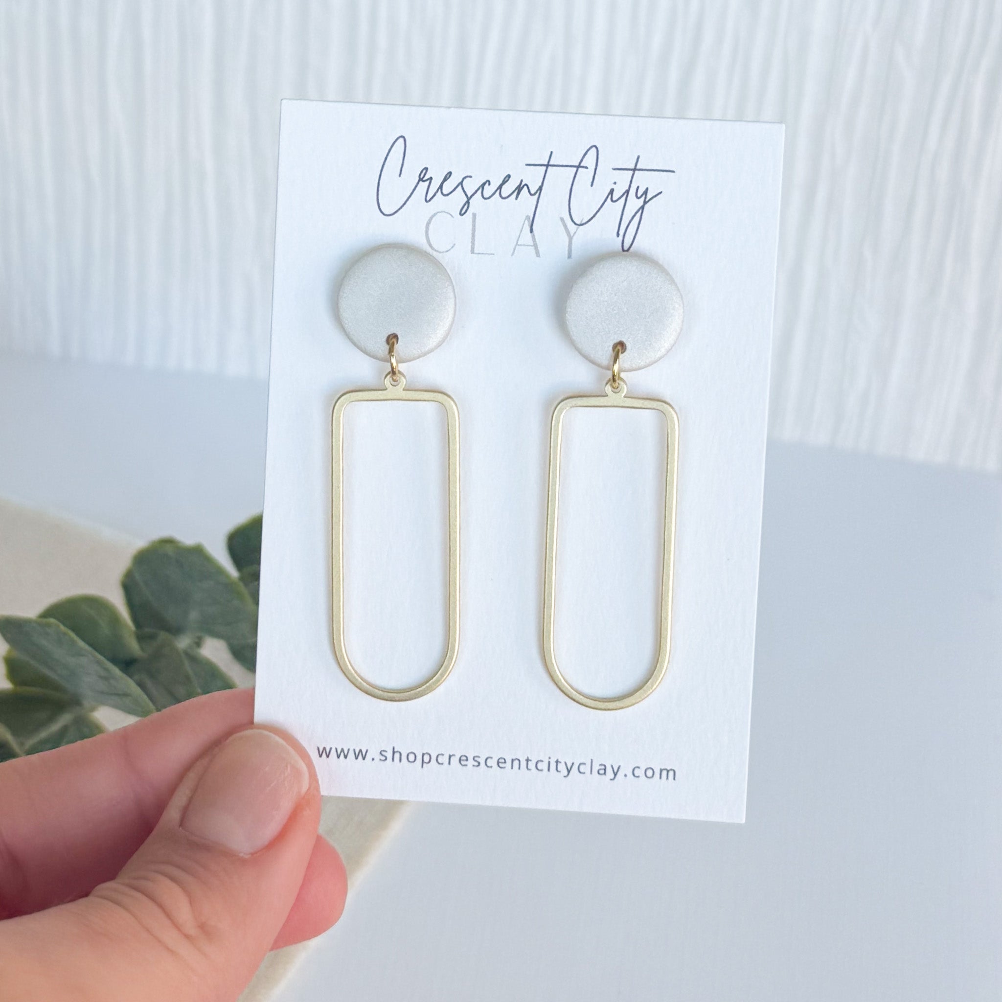 Julia Earrings in Pearl