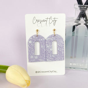 Elizabeth Earrings in Lilac + White