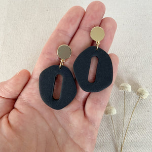 Therese Earrings in Textured Black & Gold